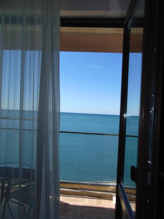 Royal Grand Hotel And Spa Kavarna Eksteriør bilde