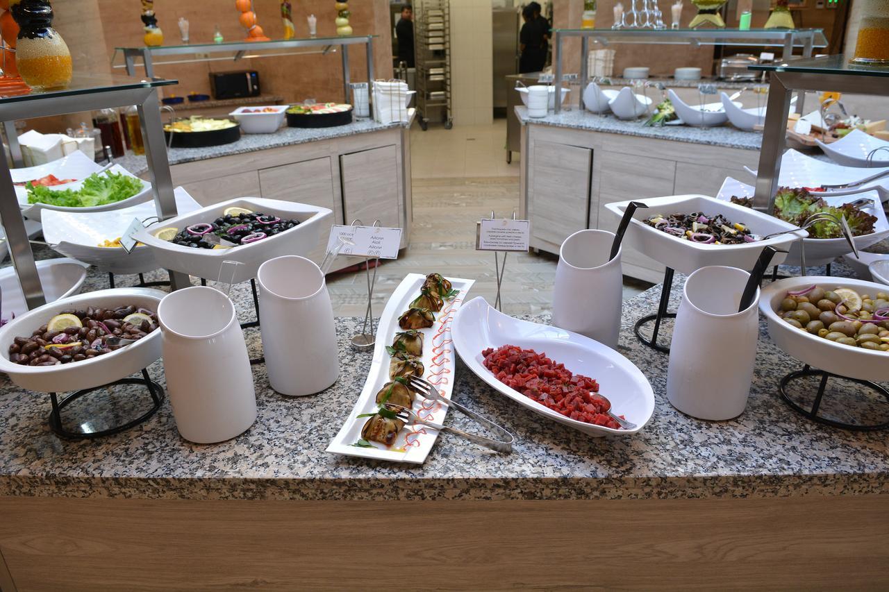 Royal Grand Hotel And Spa Kavarna Eksteriør bilde