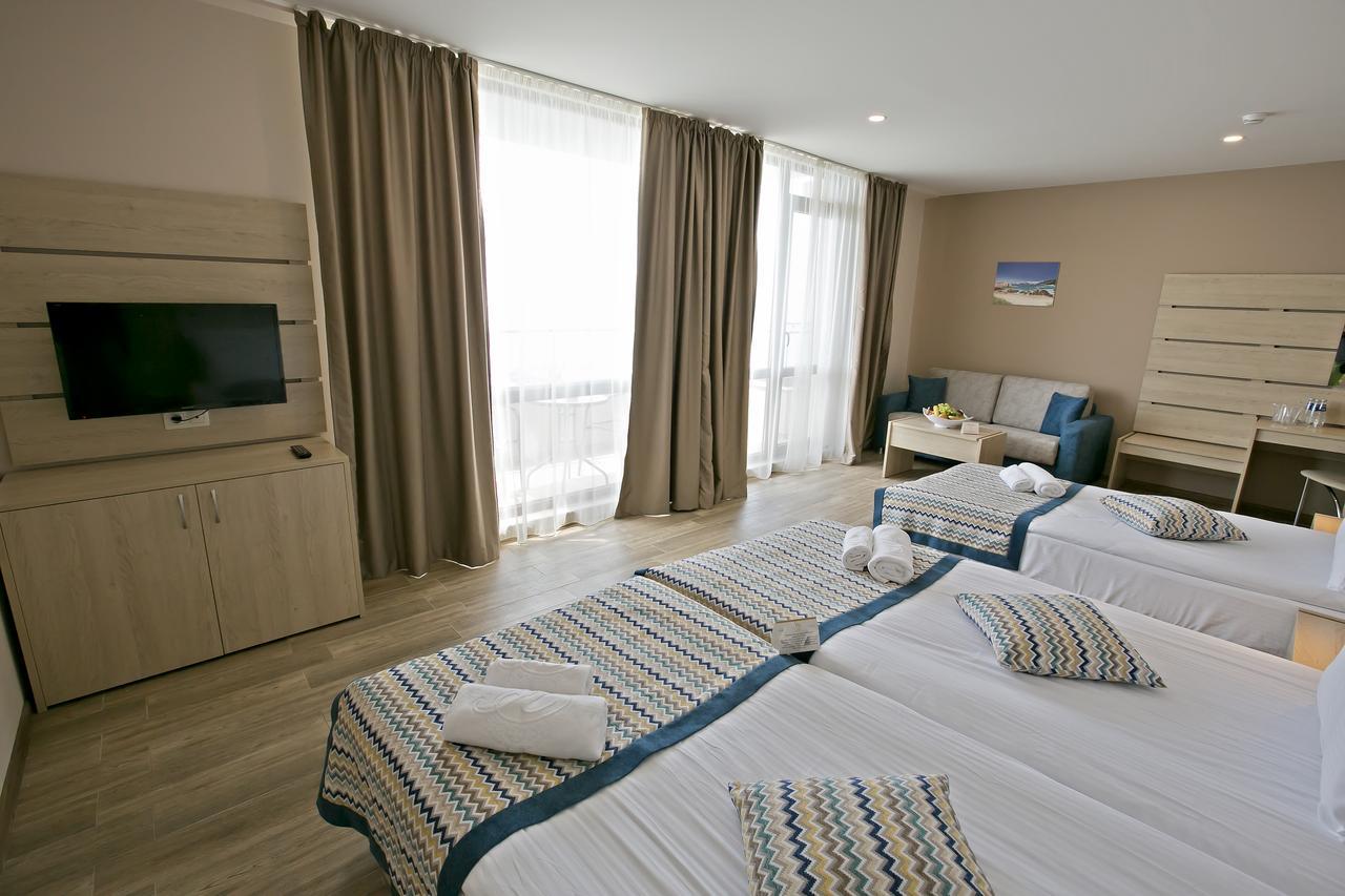 Royal Grand Hotel And Spa Kavarna Eksteriør bilde